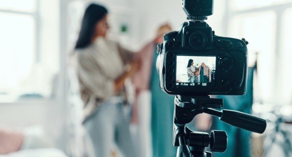 Live shopping на стоки